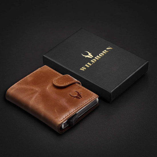 ARNOLD RFID Protected Leather Card Holder for Men - WILDHORN
