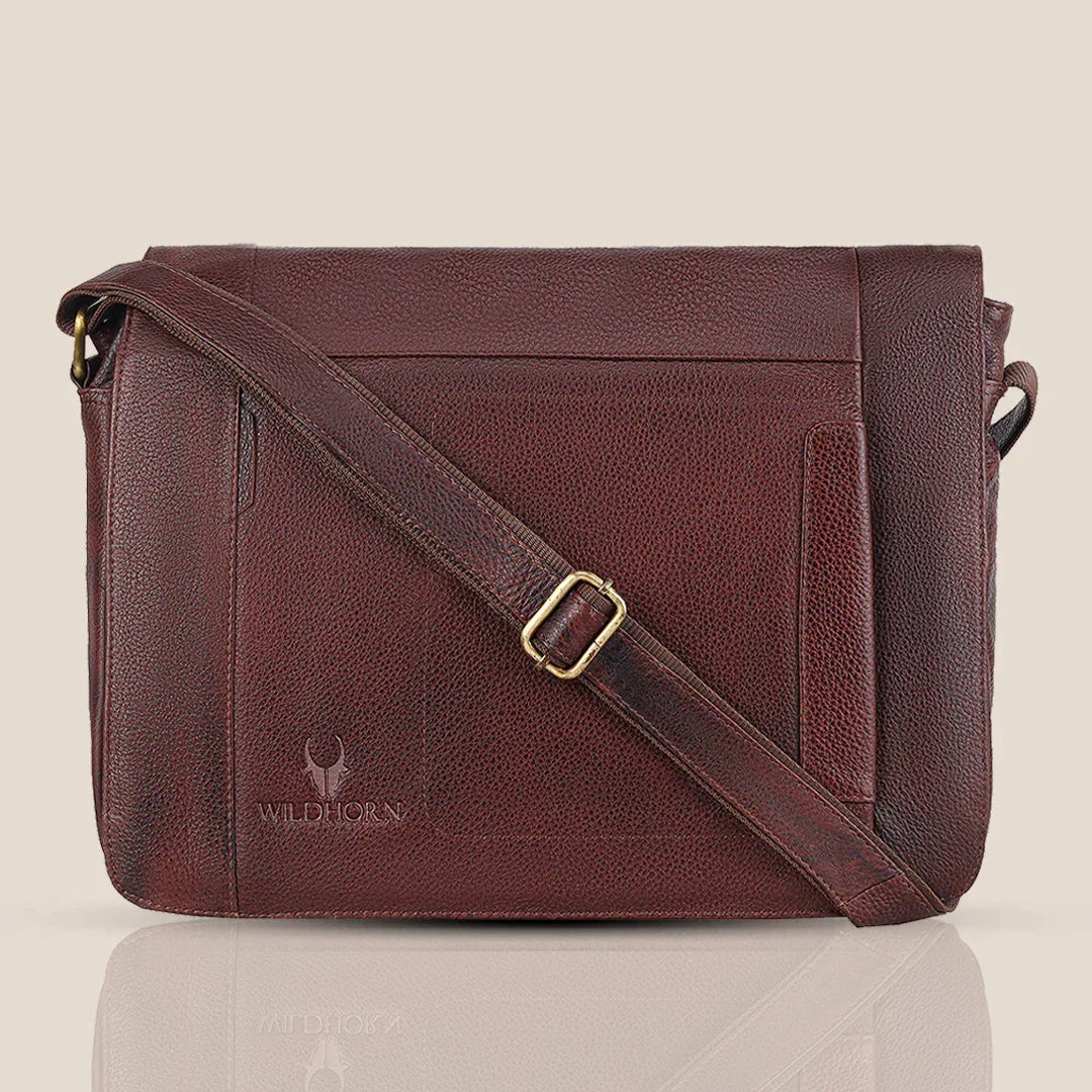 HEMSWORTH Leather Messenger Bag for Men - WILDHORN