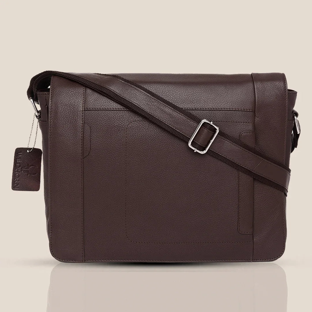 HEMSWORTH Leather Messenger Bag for Men - WILDHORN