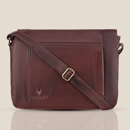 HEMSWORTH Leather Messenger Bag for Men - WILDHORN